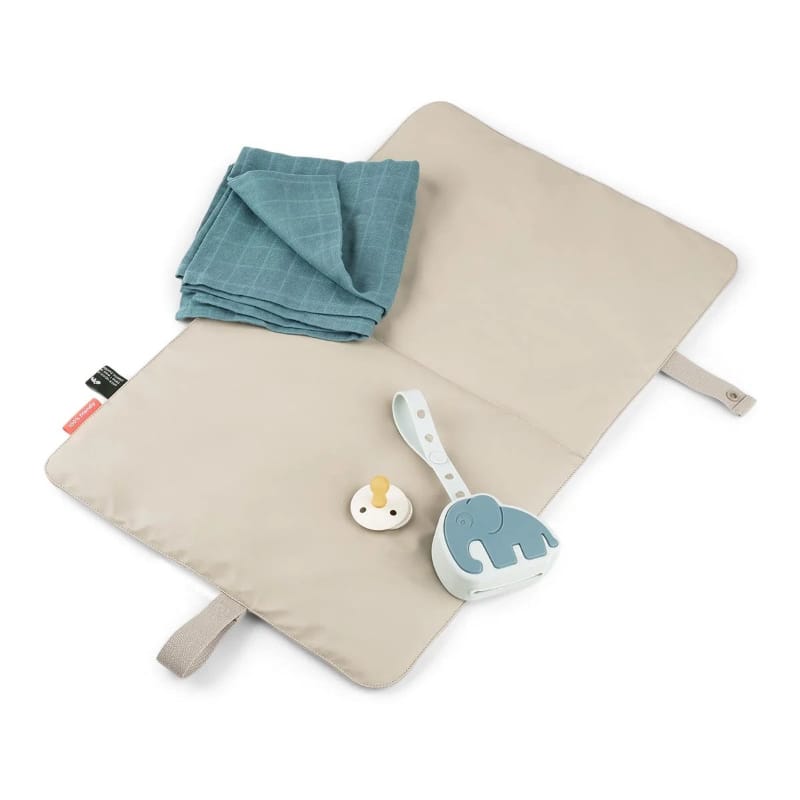 Done by Deer Baby Done by Deer Foldable Changing Mat
