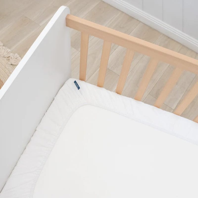 Living Textiles Baby Living Textiles Smart-Dri Mattress Protector - Compact Cot